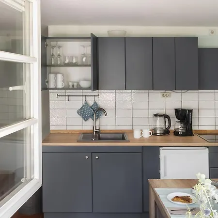 Reetdachhaus Nahe Der Ostsee Mit Sauna Und Garten Manhagen